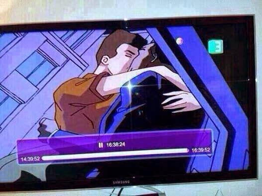 قناة mbc3 وفضيحة تقبيل الشباب والشذوذ الجنسي الي تذيعه على شاشتها