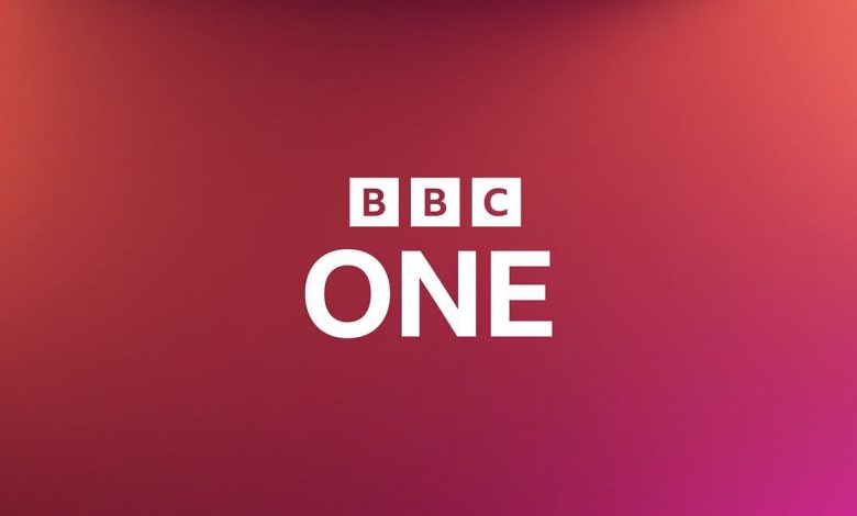 BBC One هي واحدة من القنوات التلفزيونية الرائدة في المملكة المتحدة وقد بثت مجموعة متنوعة من الترفيه والأخبار والدراما. يمكن استلام القناة من خلال الأقمار الصناعية والمنصات الرقمية المختلفة في المملكة المتحدة وبعض المناطق الأخرى. BBC تردد قناة ساتلية 🔹 الأقمار الصناعية Astra 2e (28.2 ° E) التردد: 10818 MHz. يتم تشفير بعض النسخ من المناطق الأخرى بحقوق البث. 📡 البث خارج المملكة المتحدة: لا يعد BBC One مجانيًا على الأقمار الصناعية خارج المملكة المتحدة ، ولكن يمكن رؤيته من خلال اشتراك في خدمة VPN أو منصة البث التي توفر محتوى بي بي سي.